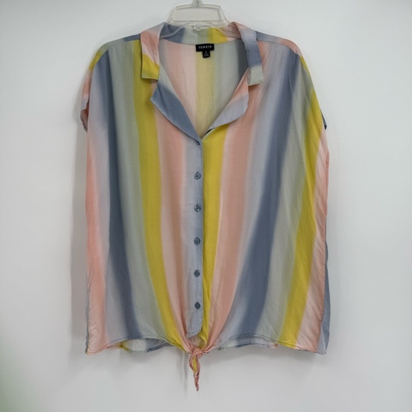 TORRID WOMEN'S Rainbow STRIPE CHALLIS TIE FRONT DOLMAN BLOUSE TOP Size 2X - Picture 10 of 10